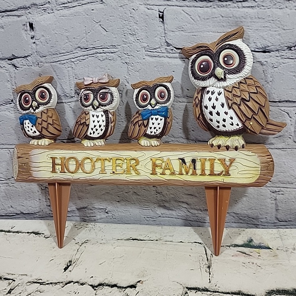 Vintage 80s Garden Spike Sign Hooter Family Owls Plastic Kitschy Rustic Decor